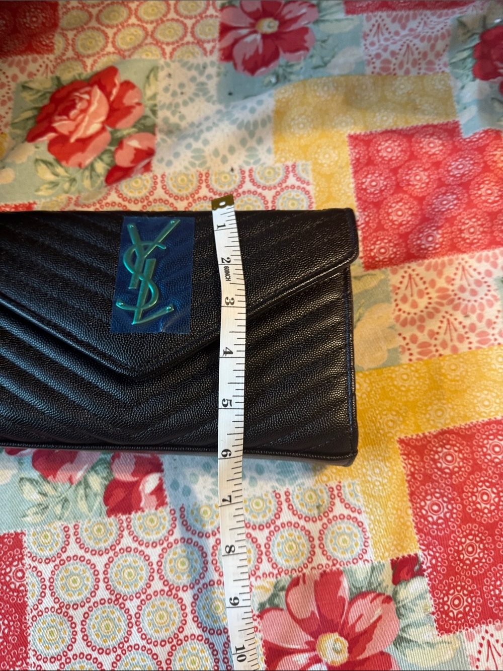 Designer inspired Black Quilted Leather Wallet Clutch with Signature Logo - Picture 6 of 10